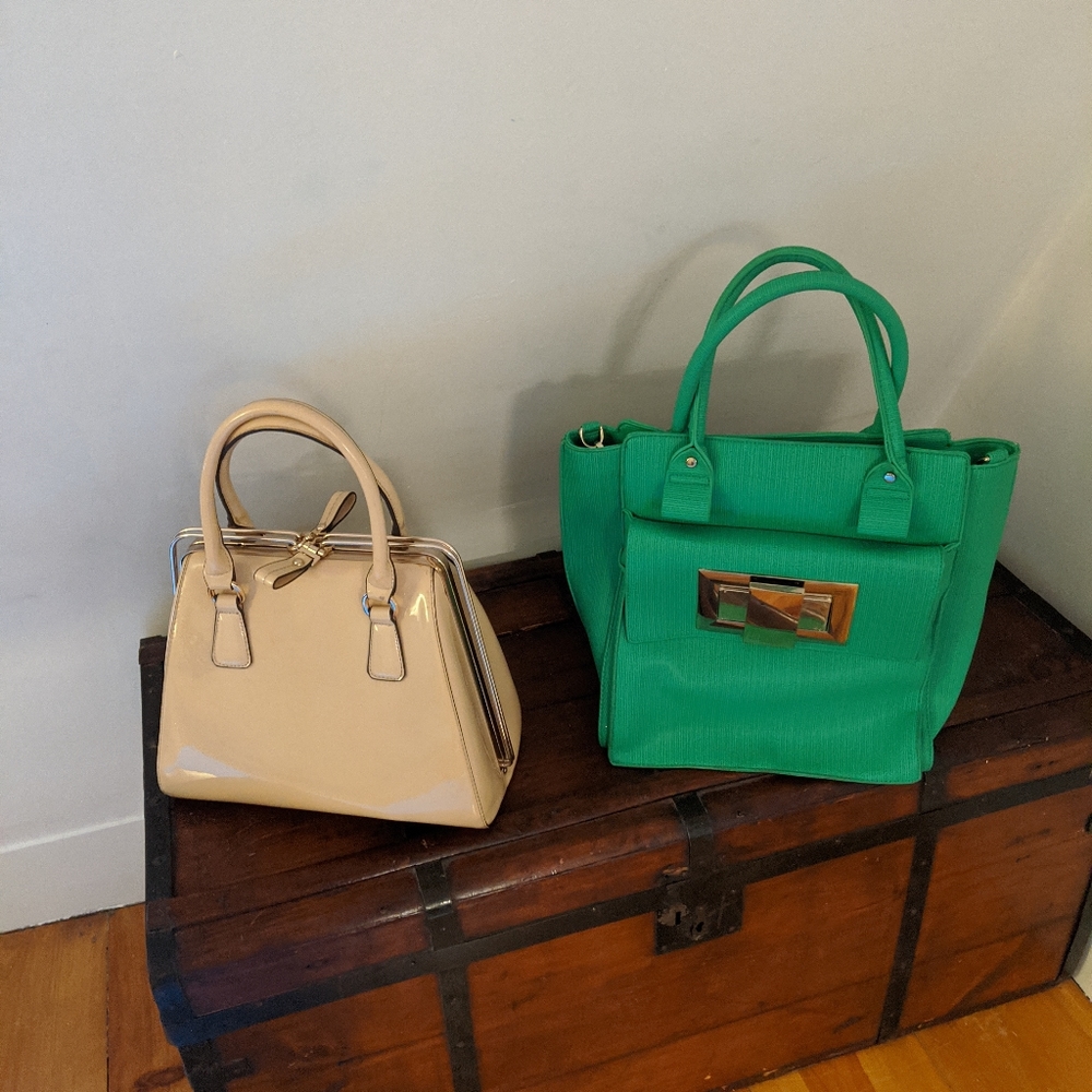 2 purses